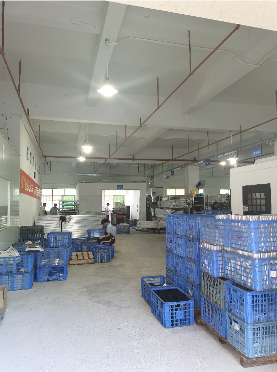客戶訂單接踵而至，忙碌的發(fā)貨現(xiàn)場|鉑源五金